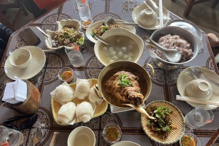 Yunnanese lunch during my Mae Hong Son 2-day trip
