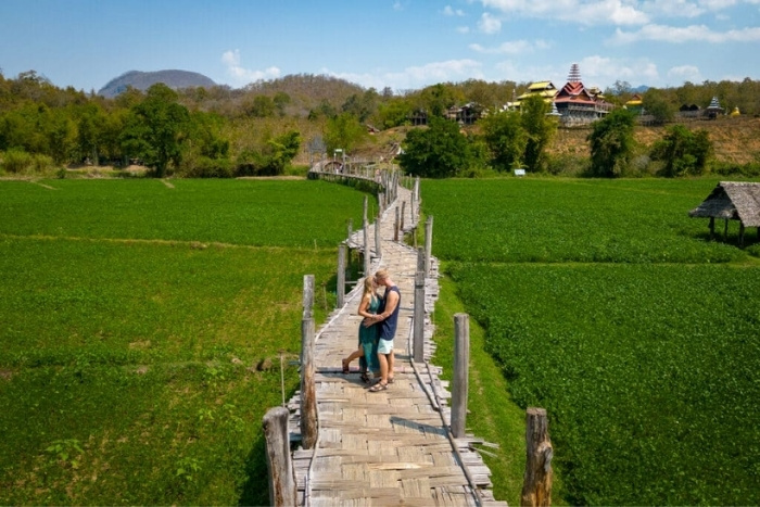 Su Tong Pae Bridge