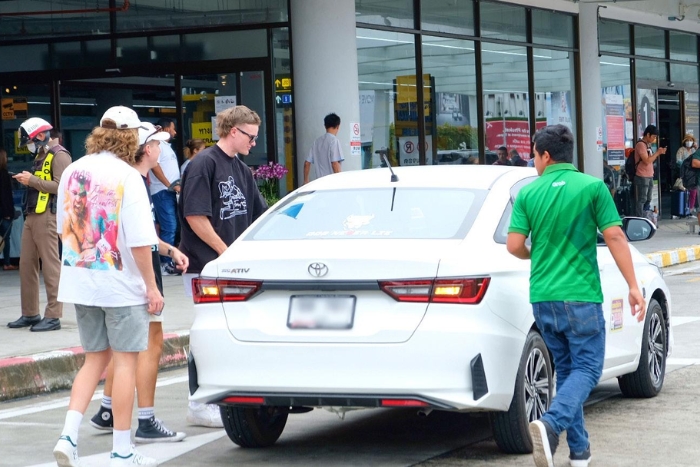 Southeast Asian ride-sharing app Grab is a popular choice for hailing licensed “green plate” taxis in Phuket