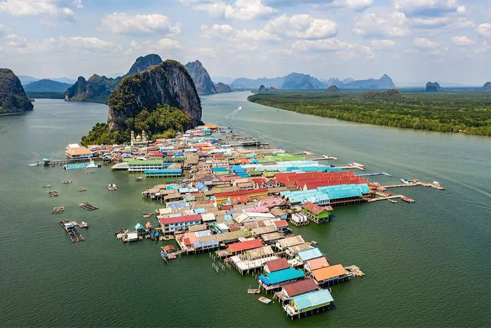 Floating village Koh Panyee in Phang Nga Bay
