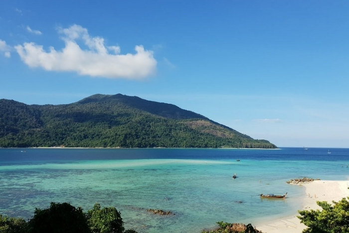 Sunrise Beach in Koh Lipe