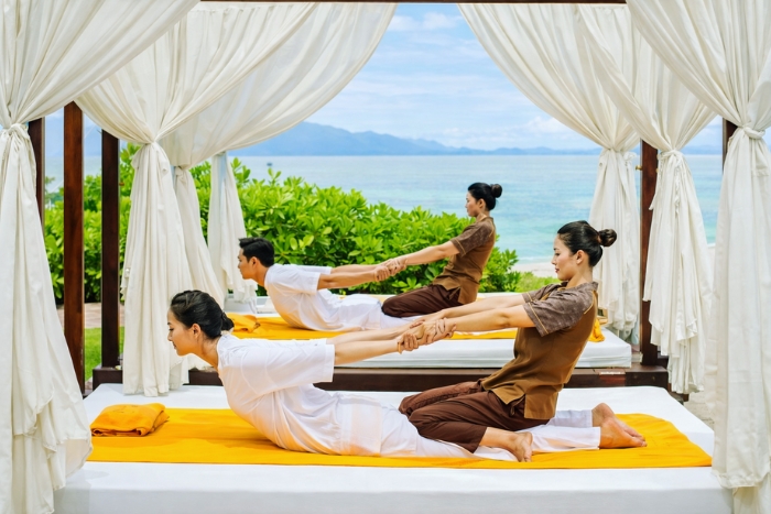 Total relaxation in the heart of the land of smiles