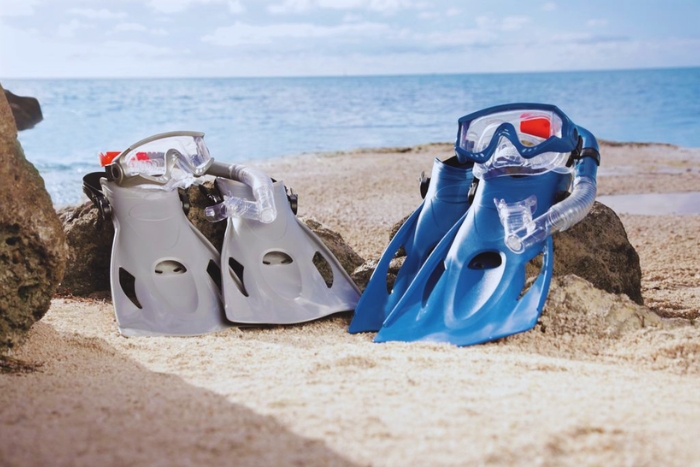Snorkeling equipment