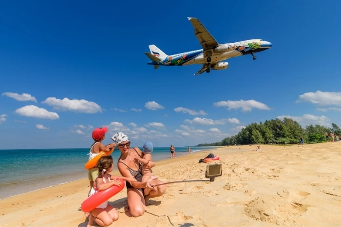 Why choose Phuket for your family vacation in Thailand  ?