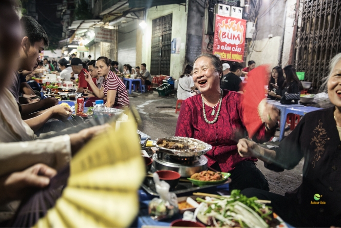 Eating like a local during your 2-week Vietnam Luang Prabang combined trip