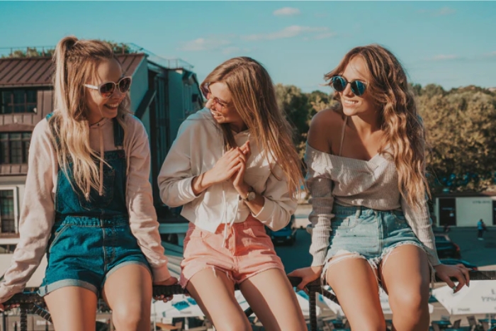 Traveling alone as a woman: what should you notice? 