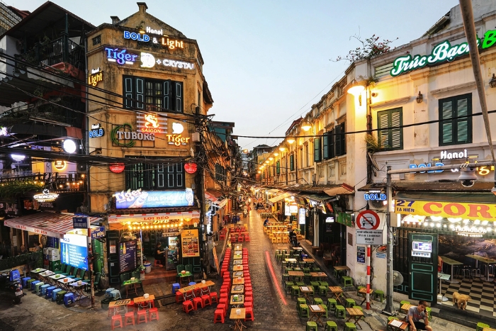 Tạ Hiện – "street that never sleeps" in the heart of Hanoi