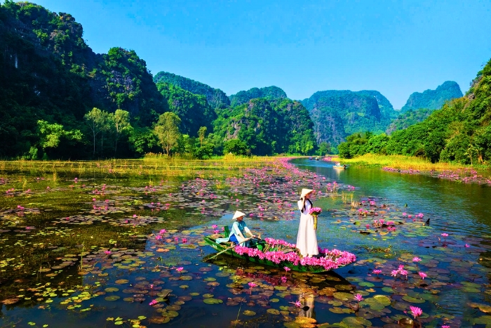 A journey that balances discovery, reflection, and cultural depth