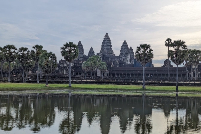 Explore Angkor Wat in Vietnam Cambodia Combined Tour