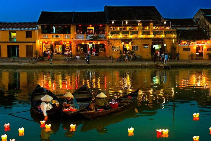 Hoi An, historical charm and peaceful atmosphere