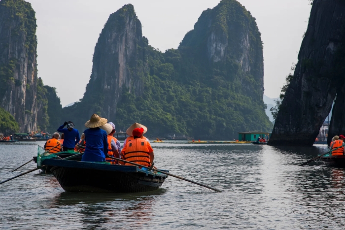 Bai Tu Long Bay, Halong, Vietnam
