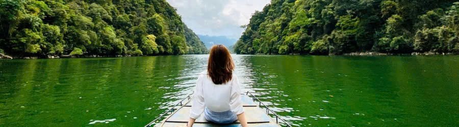 Visit the beautiful landscapes and taste the specialties of Ba Be