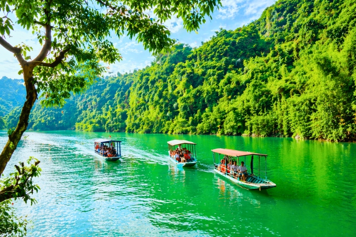 Glide across Ba Be Lake - Immersion in nature and serenity