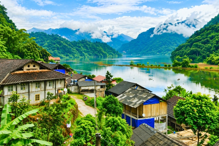 Stroll through Pac Ngoi Village and experience local daily life