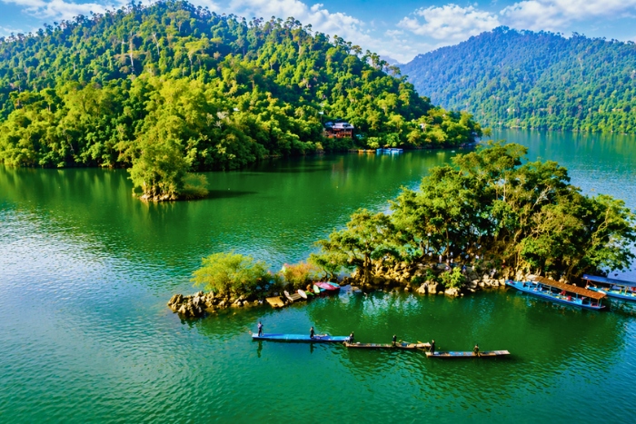 Discover Ba Be Lake - A hidden gem in Northern Vietnam