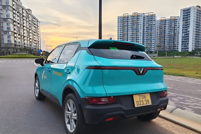 Taxi, a convenient local transport in Ben Tre
