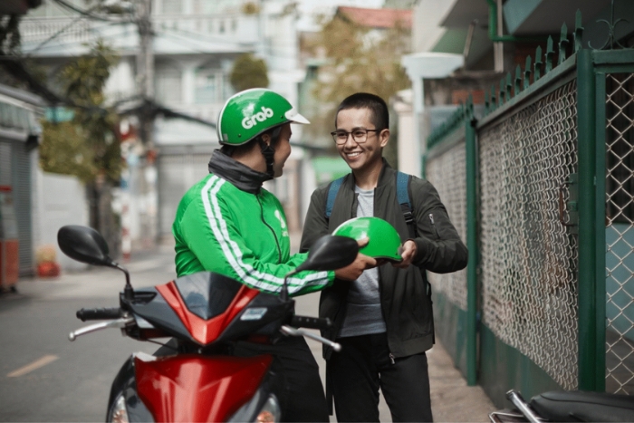 Grab, a simple and convenient means of transport in Ben Tre