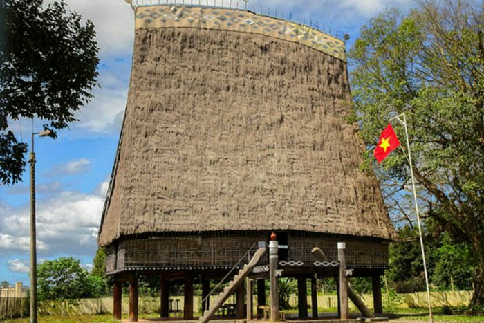 Impressive architecture of the communal house in Kon Klor village