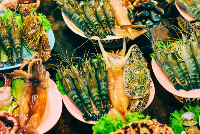 Fresh seafood is a highlight of any Lan Ha Bay tour