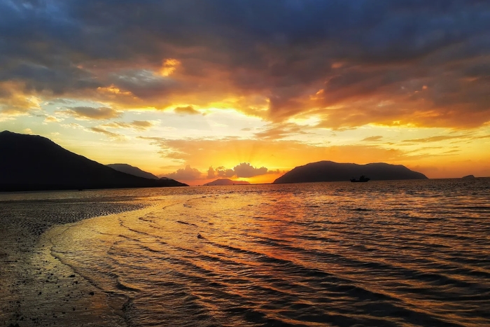 Nature’s colors welcoming us to Con Dao