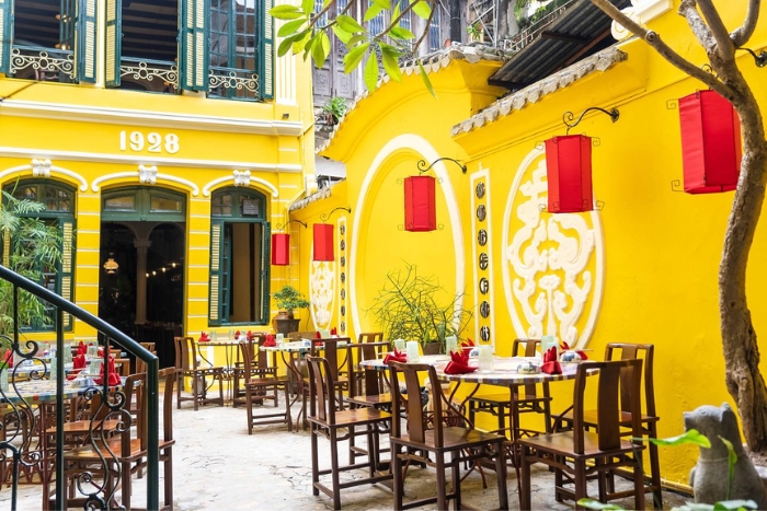 Madame Hiên restaurant with impressive French colonial architecture