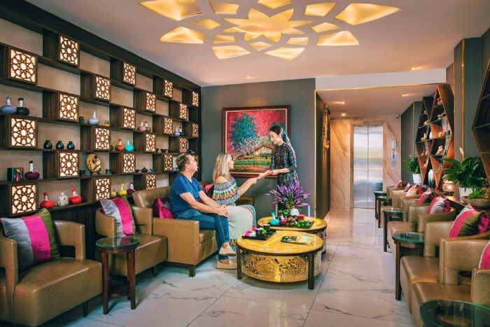 A soothing massage ends 2 days in Hanoi