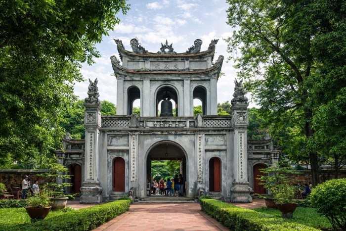 Discovering the Temple of Literature - A cultural pause in 3 days in Hanoi