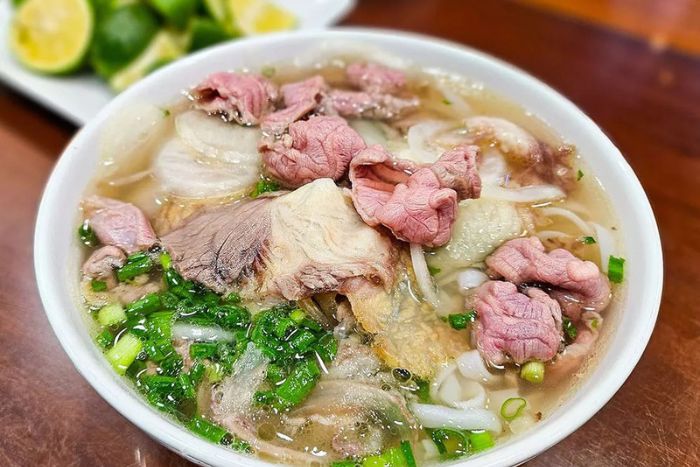 Pho Ly Quoc Su is one of the most accessible pho restaurants in Hanoi’s Old Quarter