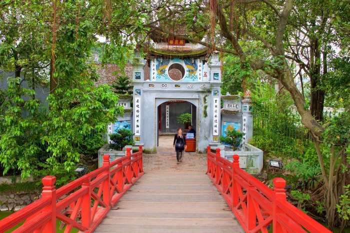 Ngoc Son Temple, one of the main landmarks of Hoan Kiem Lake