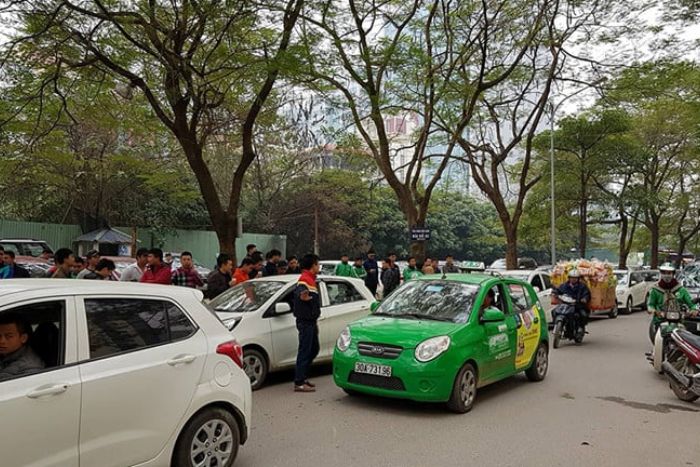 It is easy to get around Hanoi by taxi