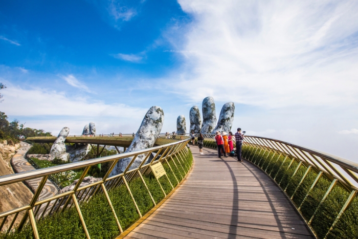Ba Na Hills and its famous Golden Bridge, a jewel of 6 days in Hue Da Nang Hoi An