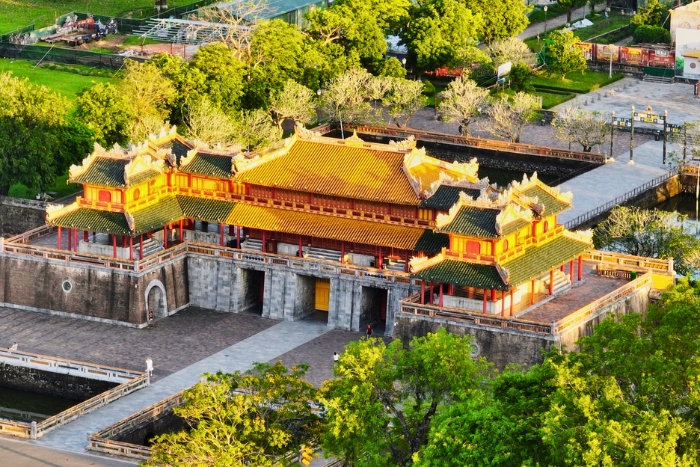 Visit Hue Imperial City through affordable Vietnam travel packages