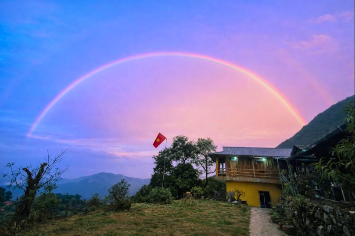 The golden moment above Si Thau Chai from Homestay A Giàng