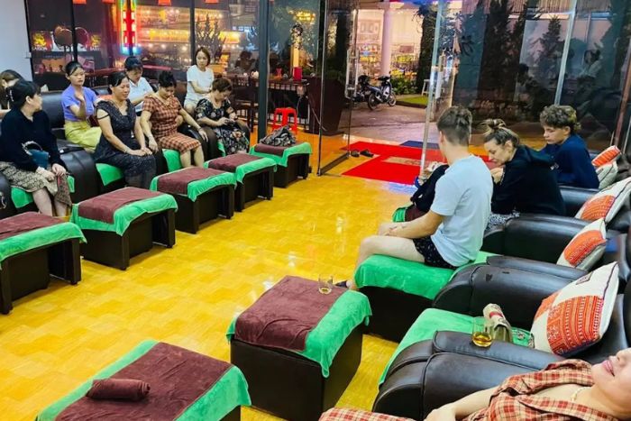 Rose Massage & Spa