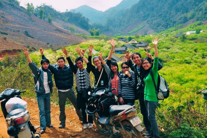 Happy friends enjoy their trip to Sapa