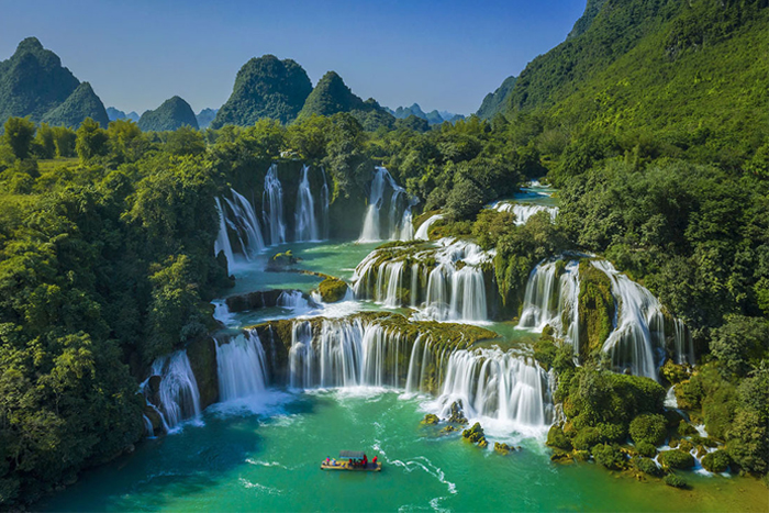Ban Gioc Waterfall in Cao Bang Vietnam