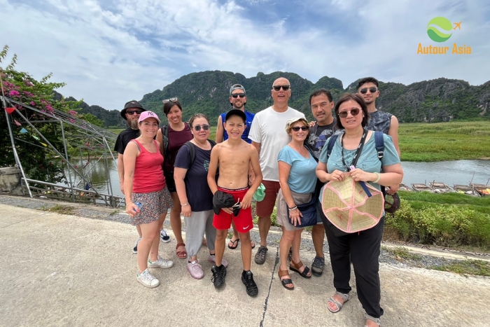 Tam Coc, must-visit destination on your 15-day Vietnam itinerary in November