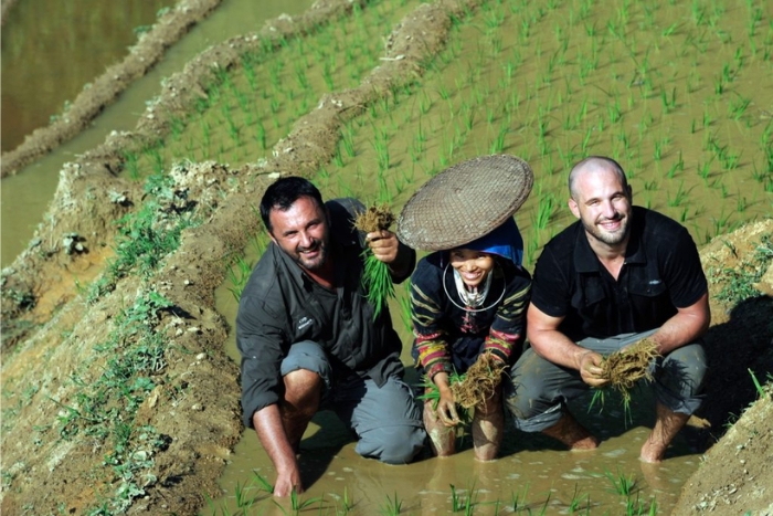 "Rendez vous en terre inconnue" Frédéric Michalak with the Black Lolo in Vietnam