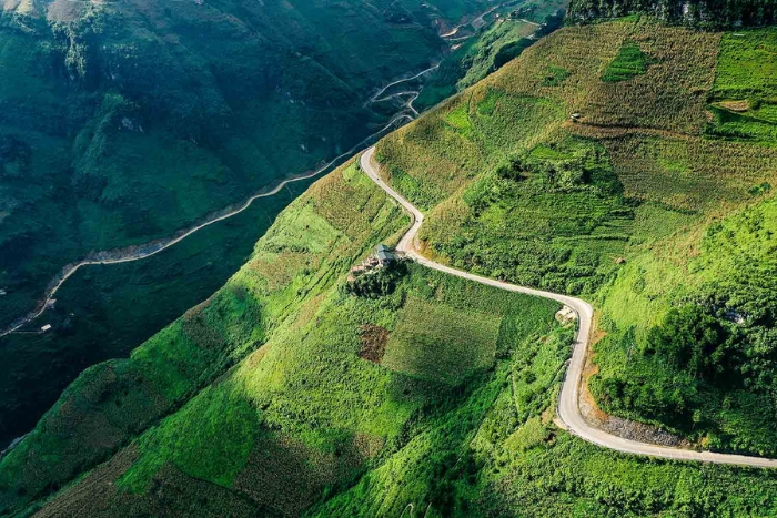 Ma Pi Leng Pass, a must-visit destination for Ha Giang cycling tour