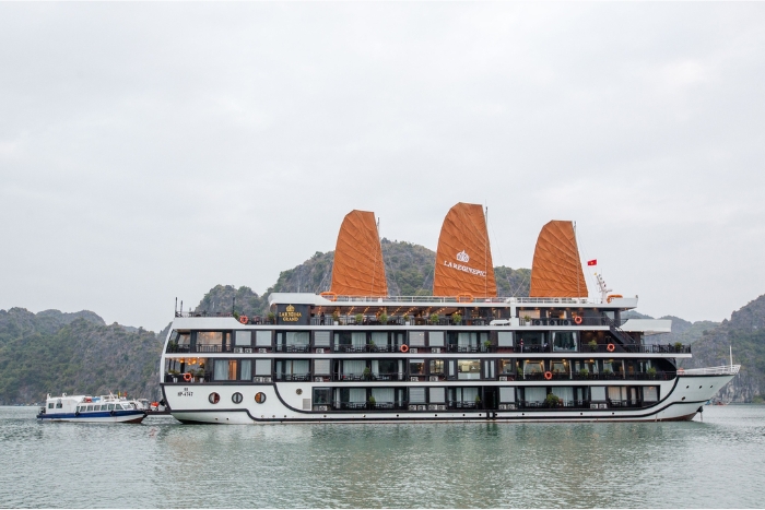 2 -day on La Regina Grand Cruise 5 star Halong Bay 