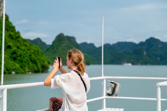 A chill morning in Halong Bay