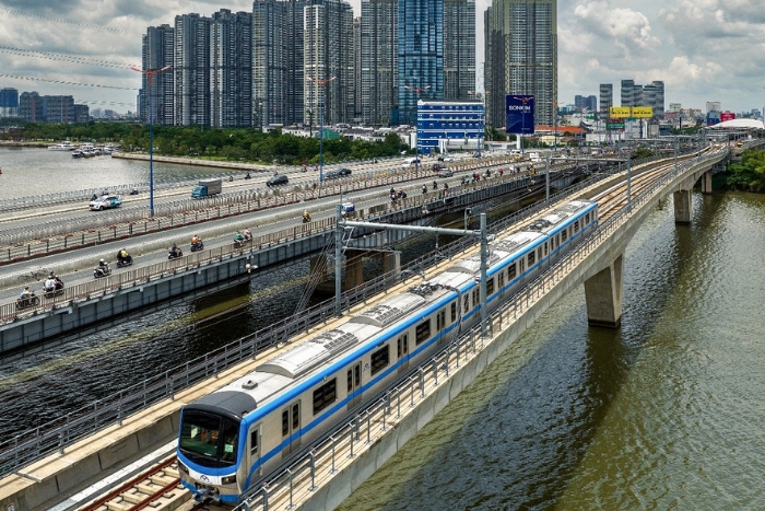 Choose the subway for locations from Ben Thanh to Suoi Tien