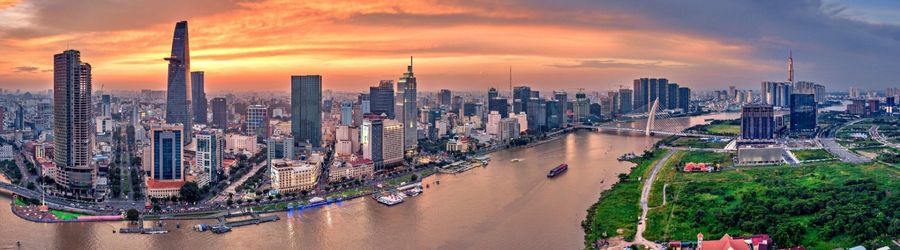 How many days are enough in Saigon ?