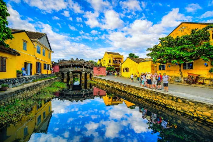 Strolling through the heart of Hoi An&rsquo;s Old Town