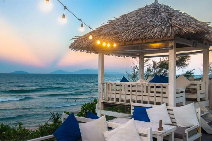 An Bang offers a variety of stays for all budgets