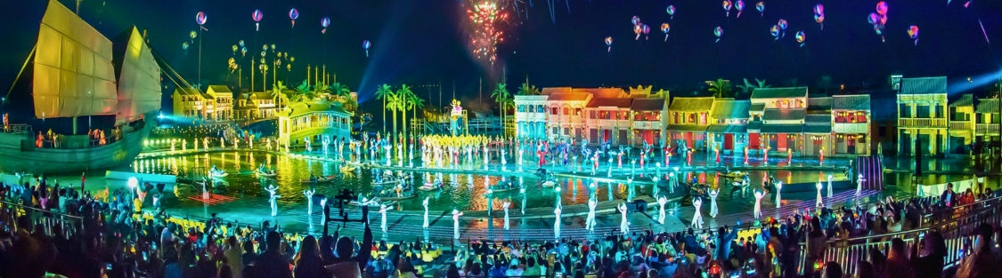Spend an evening at Hoi An Memories Show