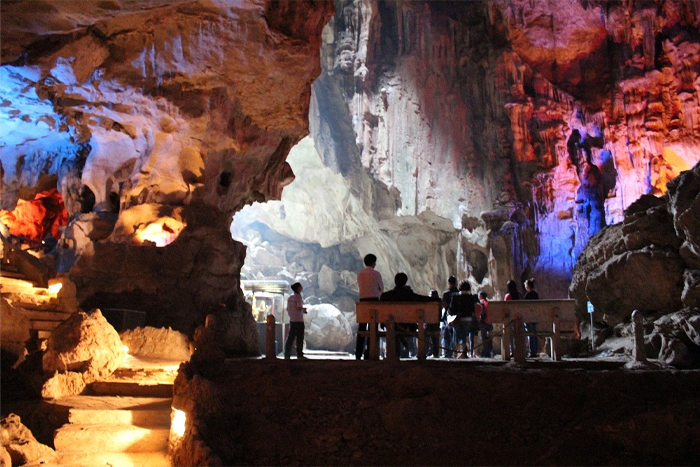 Tam Thanh and Nhi Thanh caves