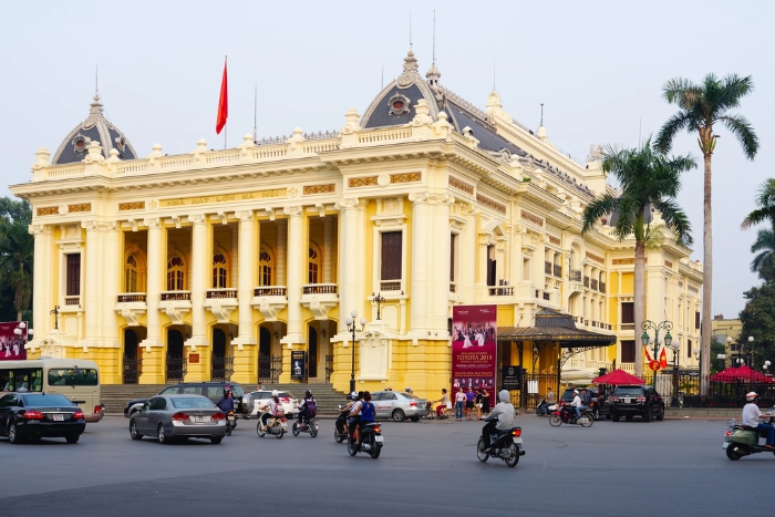 What to do in Vietnam and Laos in 2 weeks? Admire the colonial-style architecture in Hanoi