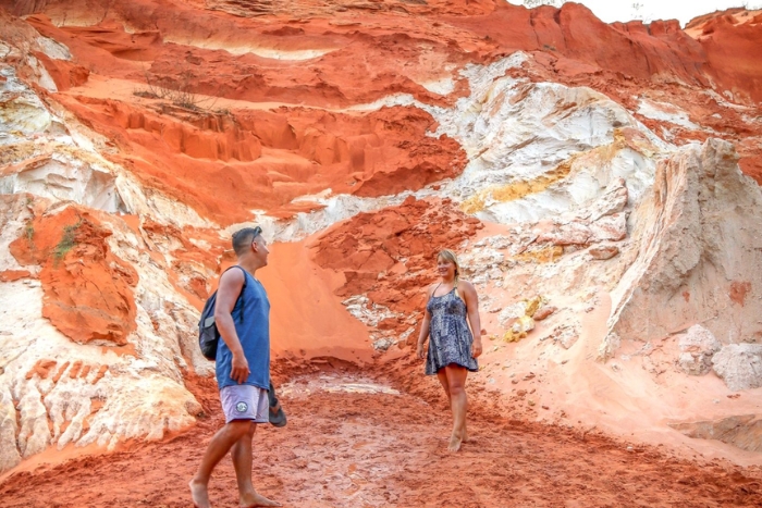 Discover Fairy Stream‎ (Suoi Tien), one of the best Mui Ne family activities