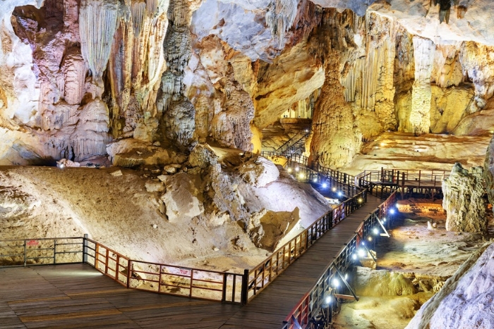 Admire Paradise Cave